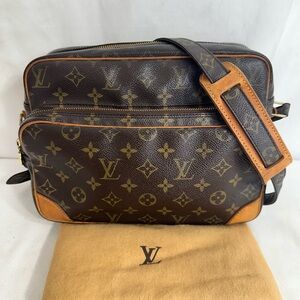 Louis Vuitton Messenger Bag
